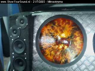 showyoursound.nl - PC with WinXP DVD GPS INTERNET 5.1 & 144,2 db - miroextreme - sub.jpg - The left 18