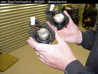 showyoursound.nl - ULTIMATE STEALTH  - The Legacy Lives On. By TEAM BOYDS. - murraydeschot - picture_180.jpg - On the left the milled aluminium military-spec housing of the Micro Precision tweeter and on the left, just incase you cant see the Volvo sticker, the standard monstrosity!