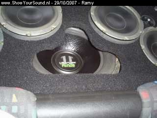 showyoursound.nl - opel tigra 15 inch sub - ramy - SyS_2007_10_29_19_10_14.jpg - Helaas geen omschrijving!