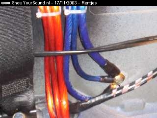 showyoursound.nl - Helix-Helix-Helix - rentjes - kabels6.jpg - Een goed maasapunt gevonden en aangsloten.