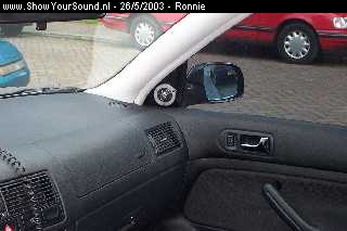 showyoursound.nl - DLS the natural sound - ronnie - ronnie_080.jpg - de tweeters in de spiegelkapjes. gericht naar de binnenspiegel