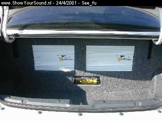 showyoursound.nl - Audio system in a 98 Honda Accord Coupe - see_fu - amp_rack.JPG - Helaas geen omschrijving!