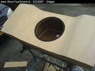 showyoursound.nl - Audio System Astra G - snippe - SyS_2007_2_8_21_5_26.jpg - voor de kist een stuk buig triplex gedaan voor een vorm er in 