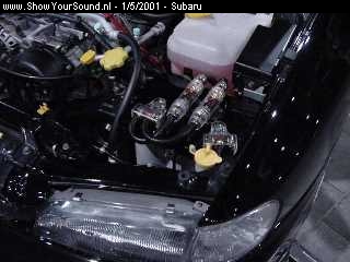 showyoursound.nl - Fast as Hell - subaru - Dsc00079.jpg - Optima battery with Dietz fuses.