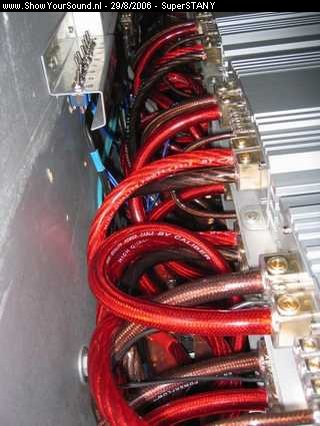 showyoursound.nl - superSTANY s DB DRAG CAR. - superSTANY - SyS_2006_8_29_16_5_32.jpg - Some cables ... huhhhh .......