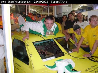 showyoursound.nl - superSTANY s DB DRAG CAR. - superSTANY - bern_13_end_of_deathmatch.jpg - Deathmatch is going....5 minuten continu buuuuuurrrrrppppppp
