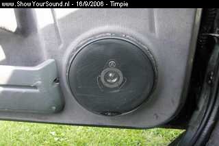 showyoursound.nl - eerste auto / eerste installatie - timpie - SyS_2006_9_16_12_54_43.jpg - deur speakers 