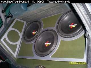 showyoursound.nl - tnt car audio goes loud, living loud alfa 145 - tntcaraudiowinanda - SyS_2006_10_31_20_11_3.jpg - en de linkerkant