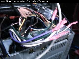 showyoursound.nl - Tunemans hobby bakkie - tuneman - hu.jpg - hier is de HU op de antenne na aangesloten klaar om intebouwen.