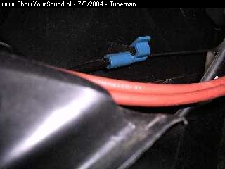 showyoursound.nl - Tunemans hobby bakkie - tuneman - k5_cable.jpg - hier nogmaals de RCA van de HU.