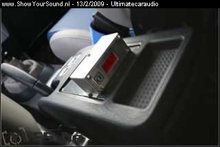 showyoursound.nl - demowagen alphasonik by ultimate car audio - ultimatecaraudio - SyS_2009_2_13_19_17_50.jpg - pVoltmeter alphasonik/p