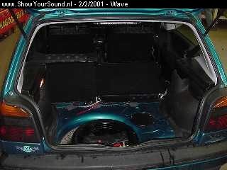 showyoursound.nl - Nice little every day car - wave - Dsc00003.jpg - Empty trunk, note the spare wheel.