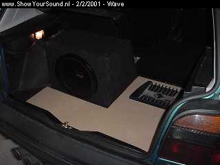 showyoursound.nl - Nice little every day car - wave - Dsc00008.jpg - The second layer in place, the amplifier keeps its head cool.