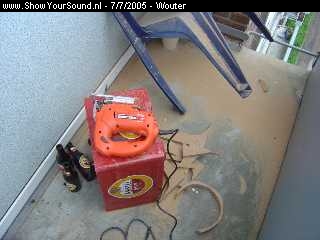 showyoursound.nl - Rockford-Genesis-AudioSystem_307 - wouter - afbeelding_005.jpg - Dit is mijn werkplaats mijn balkon van 2 bij 1. WHHHIIIIIIJJJJJ :)