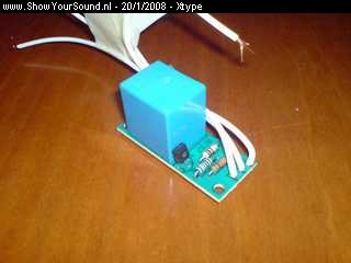 showyoursound.nl - Jaguar X-Type iPod Interface Hifonics MB Quart - xtype - SyS_2008_1_20_20_34_13.jpg - pAansluiting IP65-12 op de radio is een remote uitgang. Hij is echter te zwak. Via een transistor-relais printje (EUR 3,50) kan hij een versterker, ventilator etc. schakelen/p